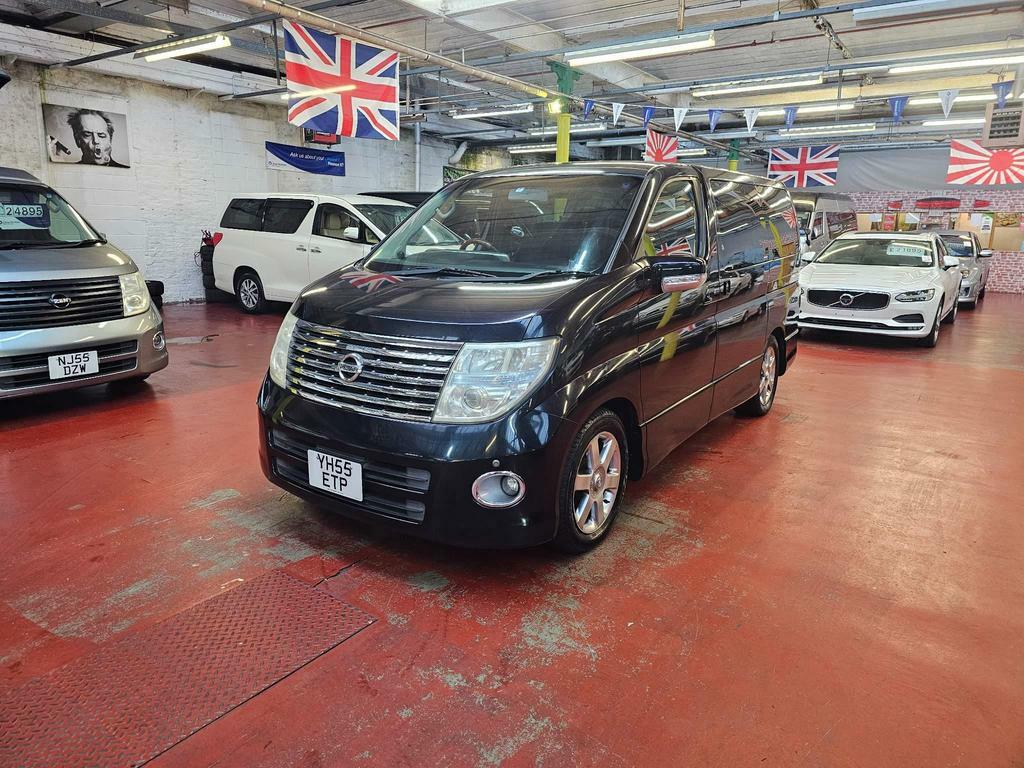 Compare Nissan Elgrand Highyway Star 8 Seater 2.5 YH55ETP Black