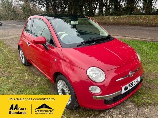 Compare Fiat 500 1.2 Lounge 69 Bhp WN59LHL Red