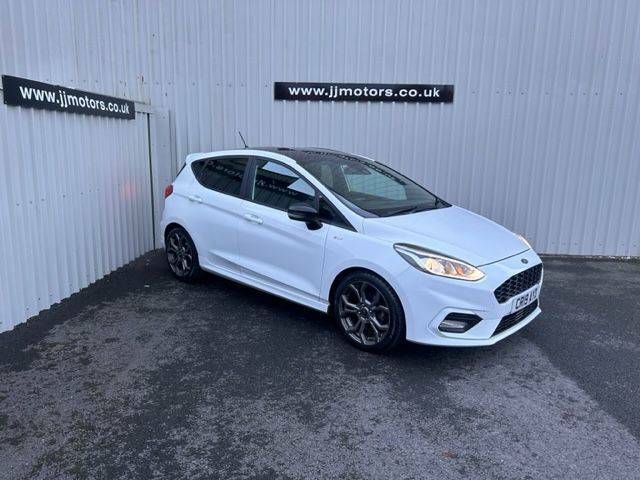 Compare Ford Fiesta Hatchback CR19AYD White
