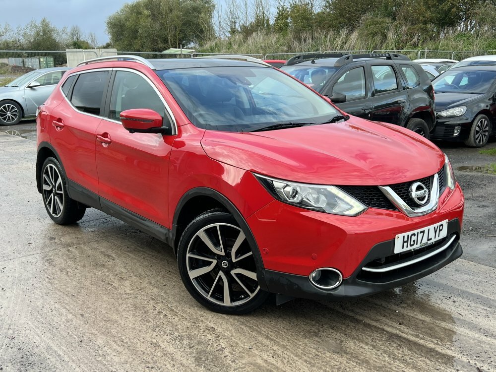 Compare Nissan Qashqai 1.6 Dci Tekna Suv 2Wd Euro 6 S HG17LYP Red
