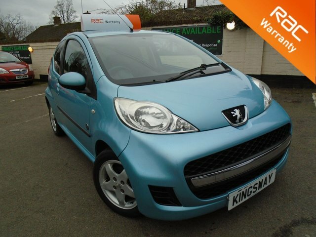 Compare Peugeot 107 1.0 Envy 68 Bhp SD11NGZ Blue