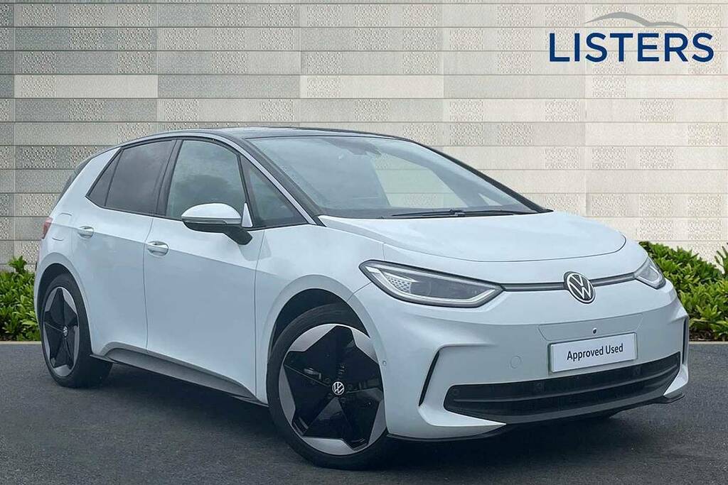 Compare Volkswagen ID.3 150Kw Pro Launch Edition 3 58Kwh VN23XRX White