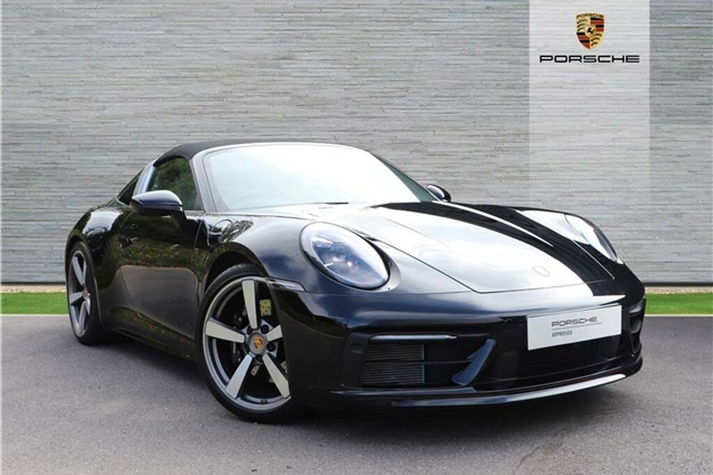 Compare Porsche 911 Heritage Edition S YY21BVV Black