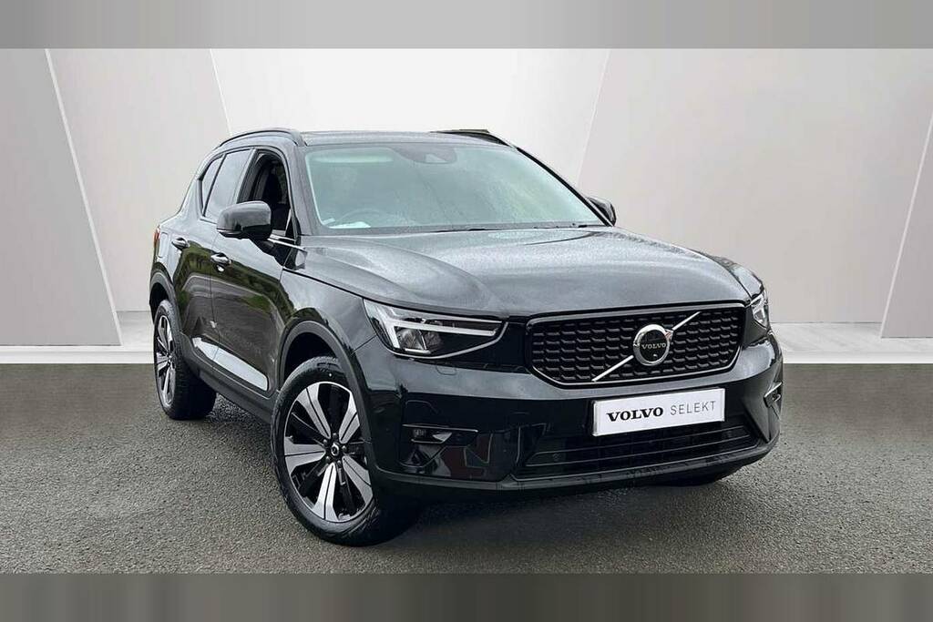 Compare Volvo XC40 1.5 T5 Recharge Phev Ultimate Dark VN23CWO Black