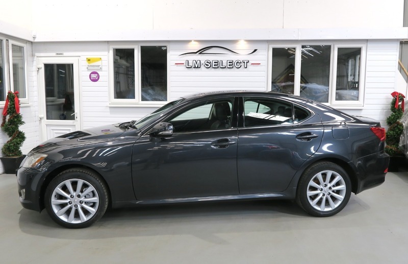 Compare Lexus IS Is 220D Se-i BF59HKO Grey