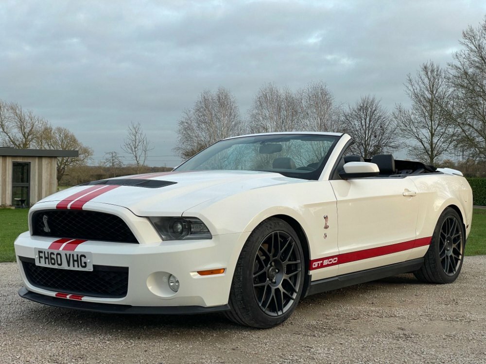 Compare Ford Mustang Shelby Gt500 FH60VHG White