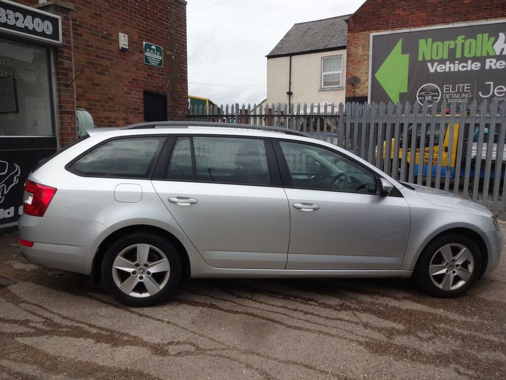 Used 2015 Skoda Octavia SM65YVR 1.6 TDI SE 4WD Euro 6 (s/s) 5dr on ...