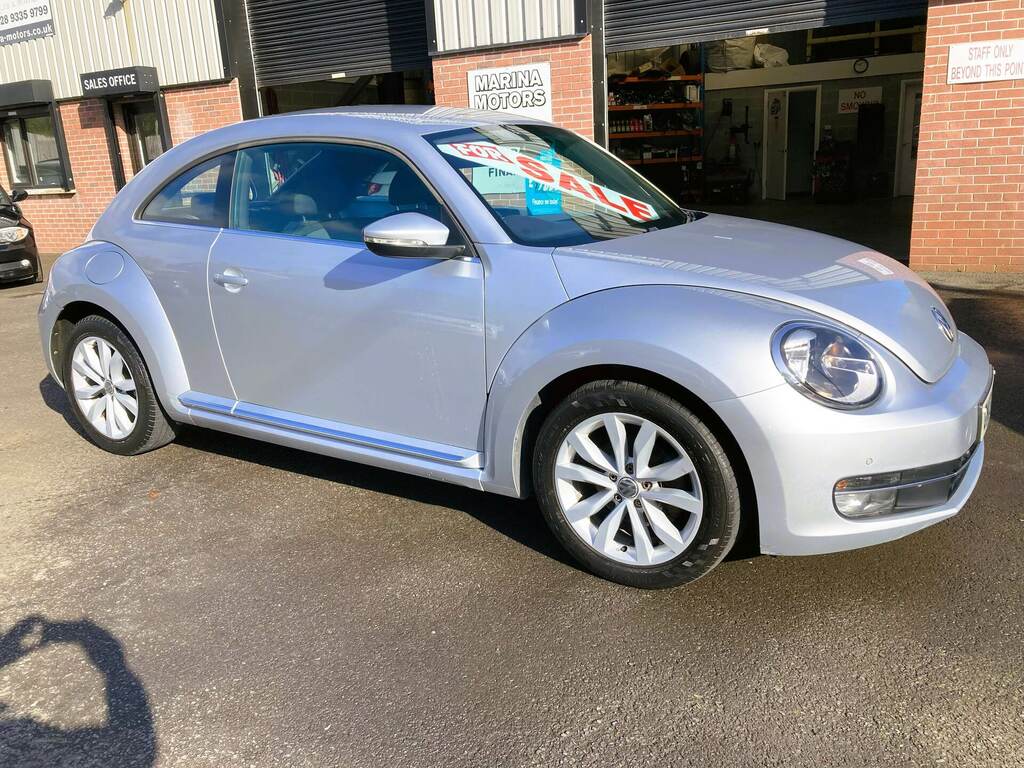Compare Volkswagen Beetle Beetle Design Tsi GN13XCZ Silver