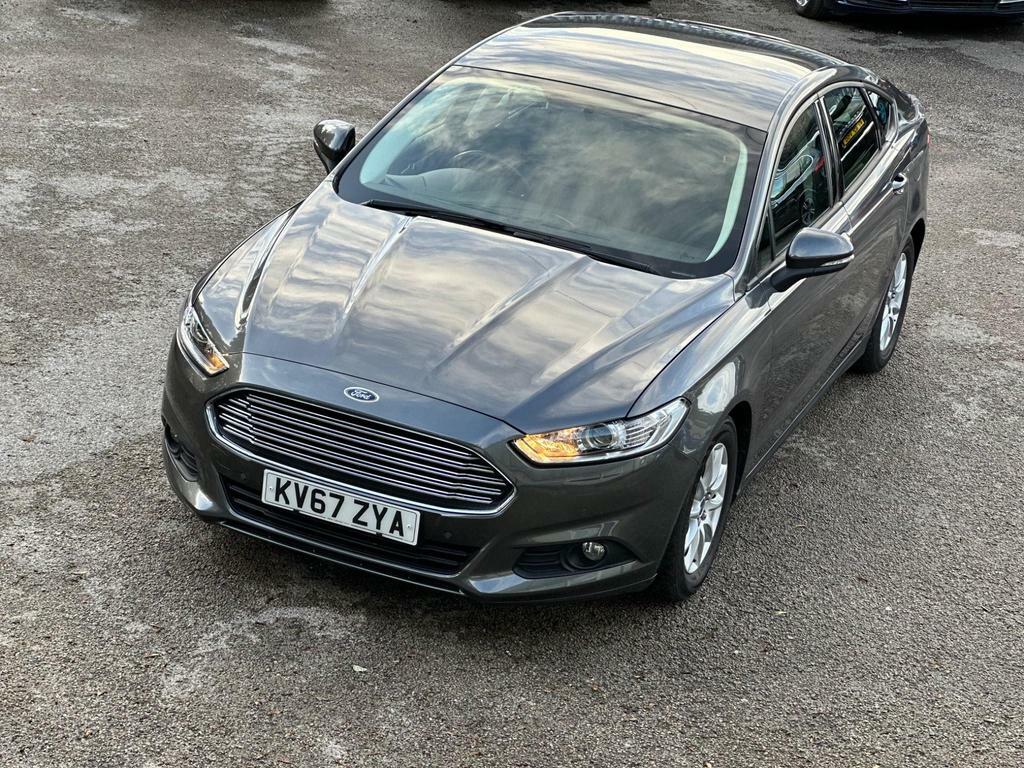 Compare Ford Mondeo Style Econetic Tdci KV67ZYA Grey
