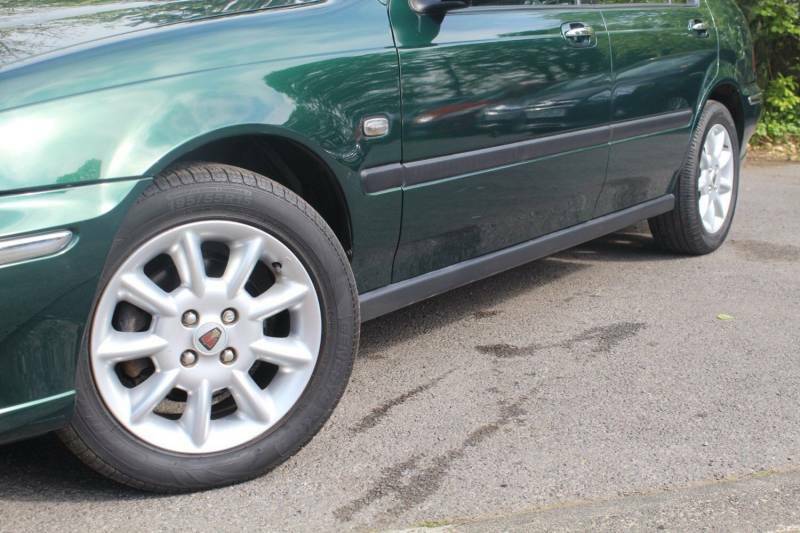 Compare Rover 200 1.4I Olympic S KR52NNF Green
