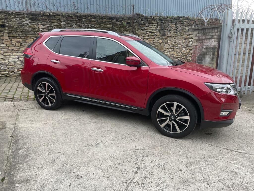 Compare Nissan X-Trail Suv 1.3 Dig-t Tekna 2019 YX19PYW Red