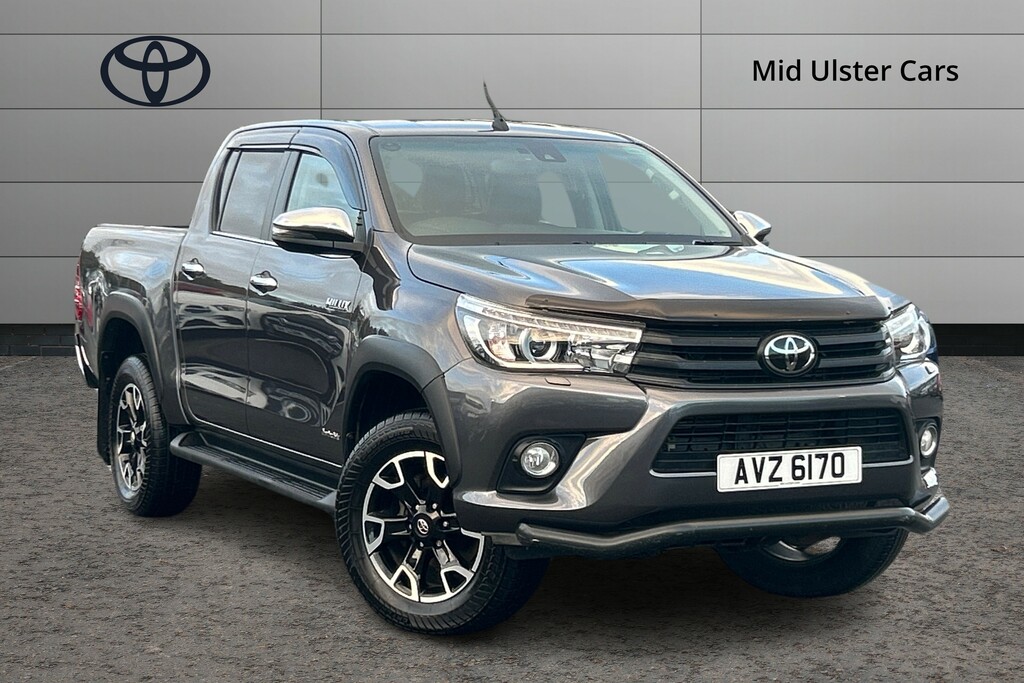 Compare Toyota HILUX 2.4 D-4d Invincible 4Wd Euro 6 Ss Tss AVZ6170 Grey
