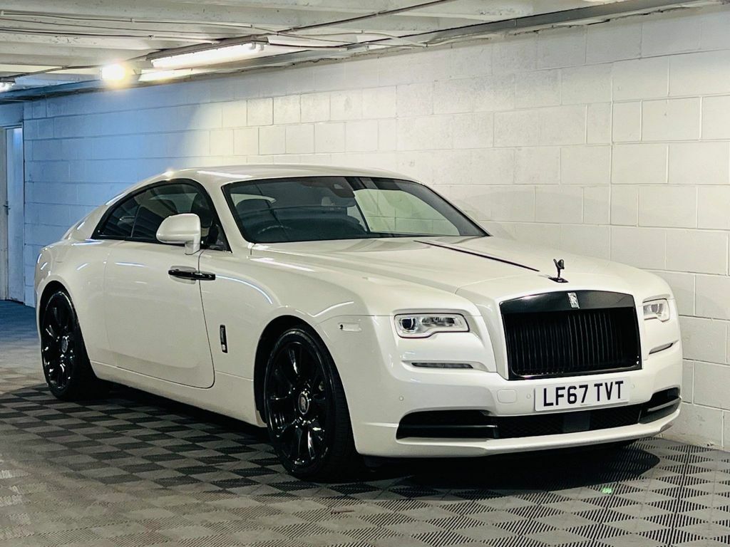 Compare Rolls-Royce Wraith 6.6 V12 Black Badge Euro 6 LF67TVT White