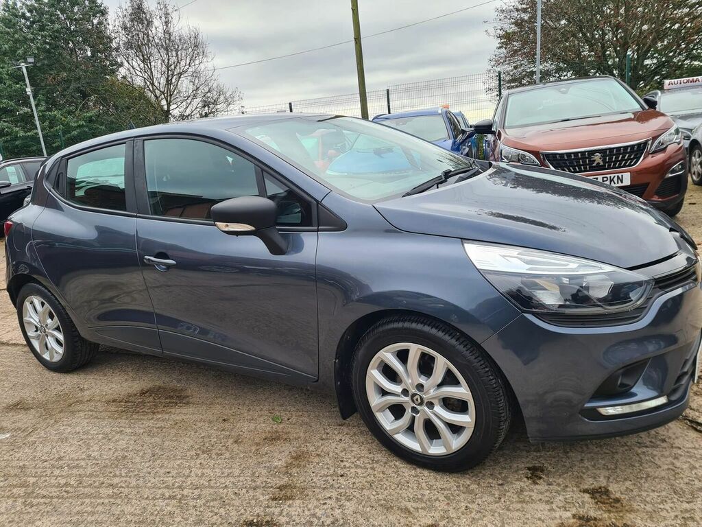 Compare Renault Clio Hatchback 1.5 MX67OYH 