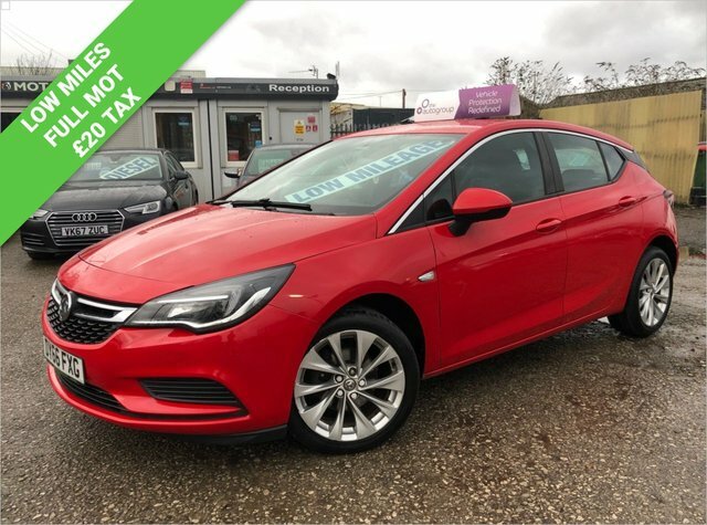 Compare Vauxhall Astra Hatchback DY66FXG Red