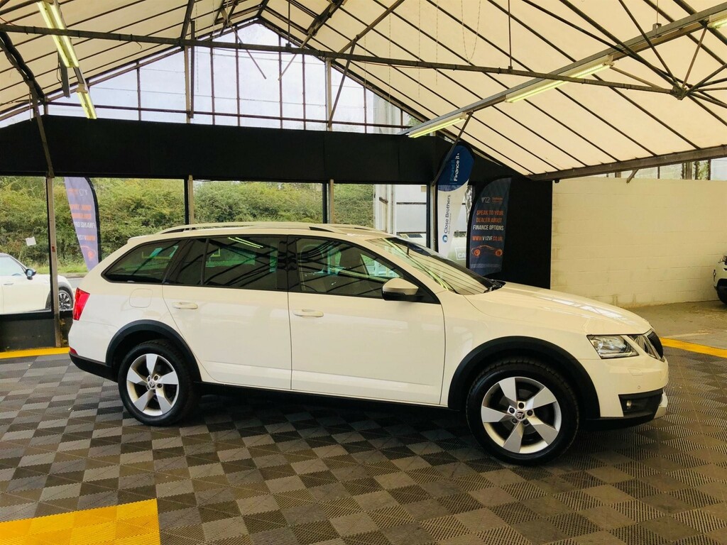 Used 2018 Skoda Octavia BN18ZYZ Estate on Finance in Aldridge £326 per
