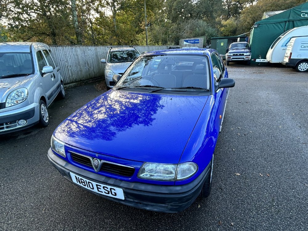 Compare Vauxhall Astra 1.4 82 Ps Merit N810ESG Blue