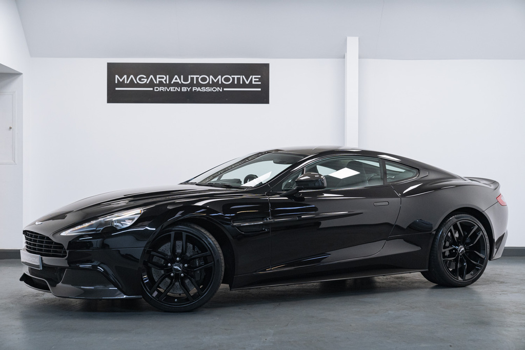 Compare Aston Martin Vanquish 6.0 V12 T-troniii  Black