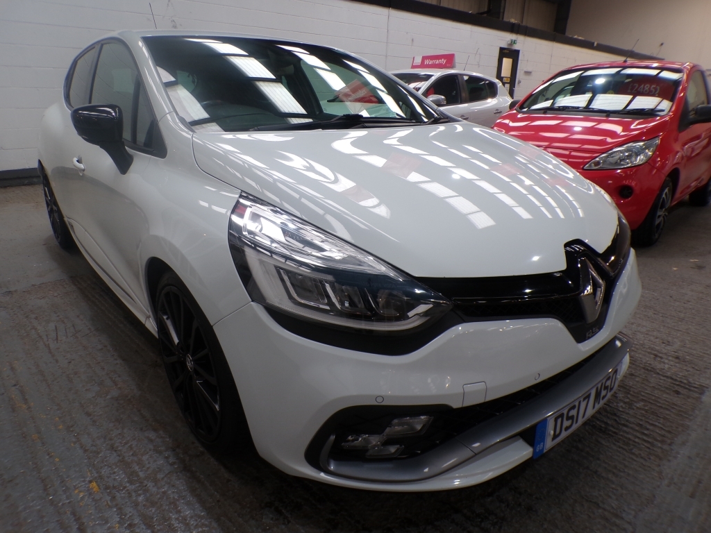 Compare Renault Clio Renaultsport Nav Trophy DS17MSO White