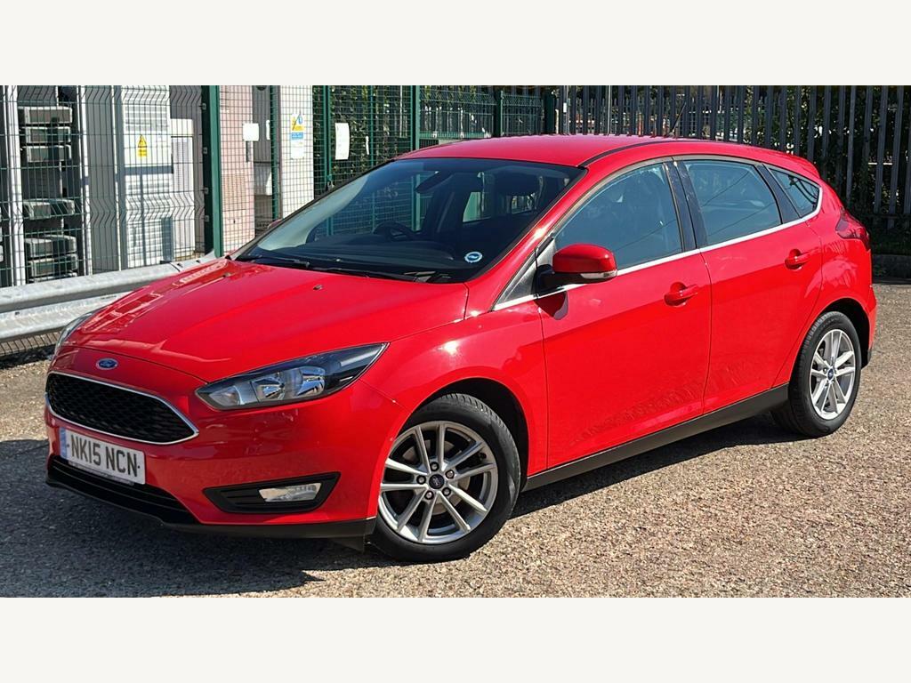 Compare Ford Focus 1.6 Tdci Zetec Euro 5 Ss NK15NCN Red