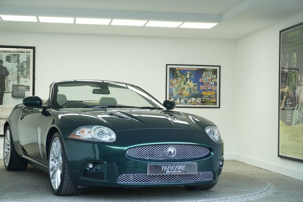 Compare Jaguar XKR Xkr 4.2 LC08GXW Green