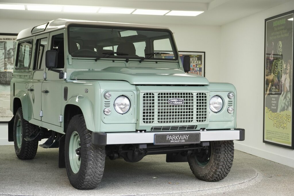 Compare Land Rover Defender 110 Defender 110 Heritage Td Double Cab YC65MXZ Green