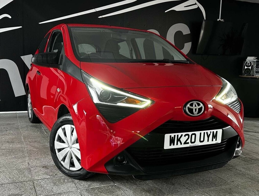 Compare Toyota Aygo 2020 20 1.0 WK20UYM Red