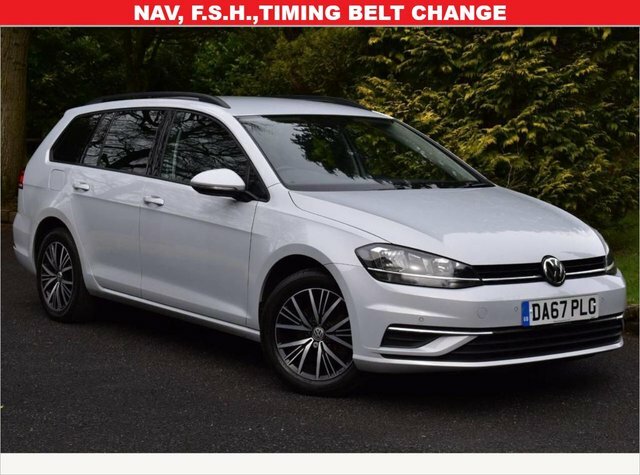 Compare Volkswagen Golf 1.6 Se Navigation Tdi Bluemotion Technology 114 DA67PLO Silver