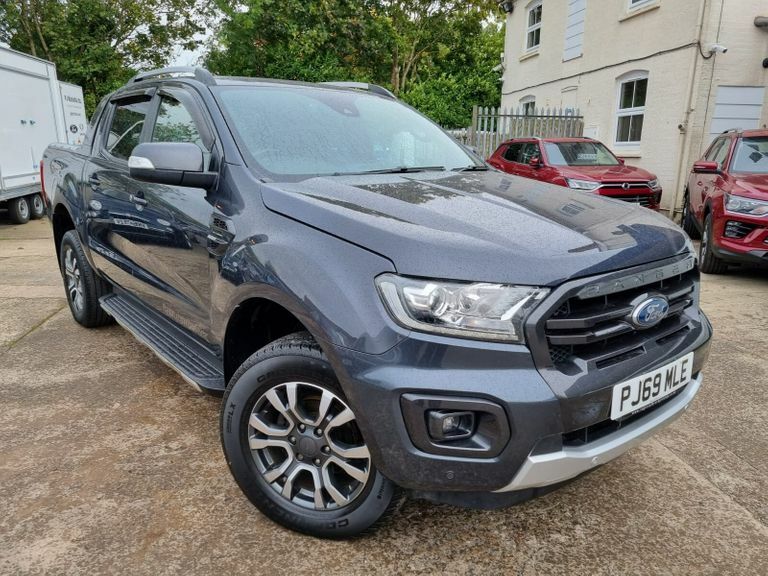Compare Ford Ranger Pick Up Double Cab Wildtrak 2.0 Ecoblue 213 PJ69MLE Grey