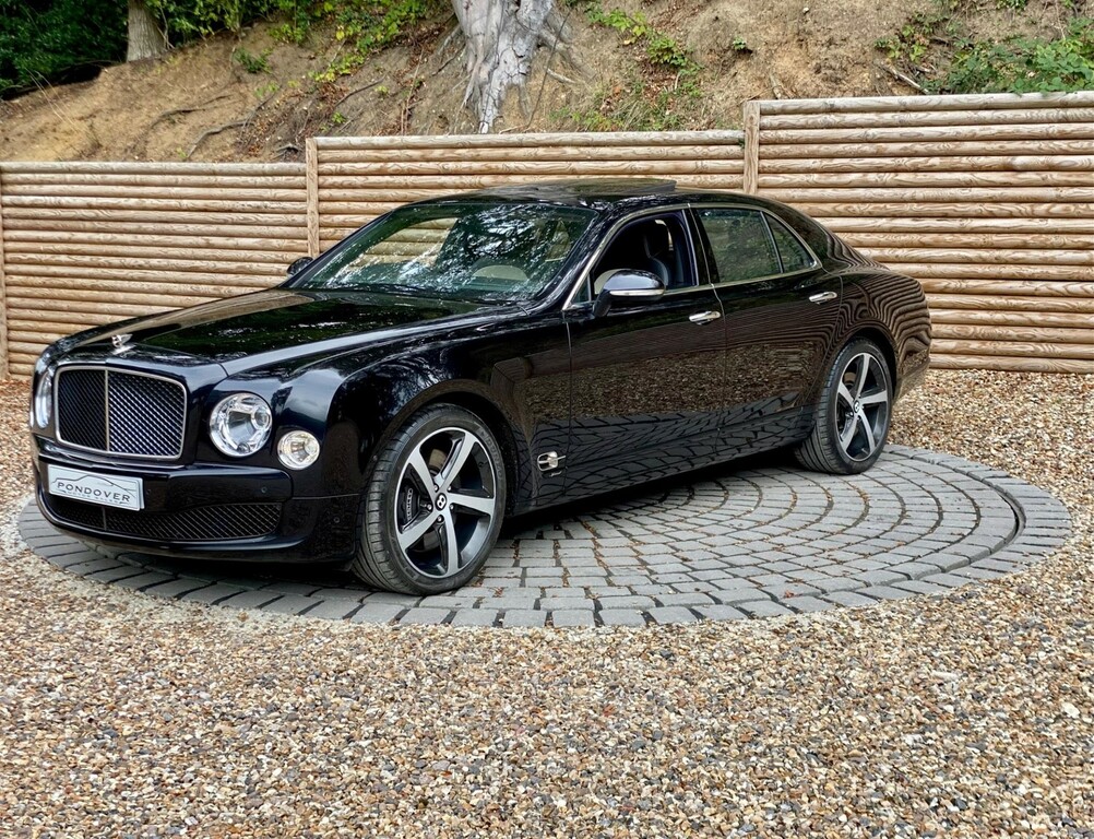 Compare Bentley Mulsanne Mulsanne Special Edition V8 FE65CBY Black
