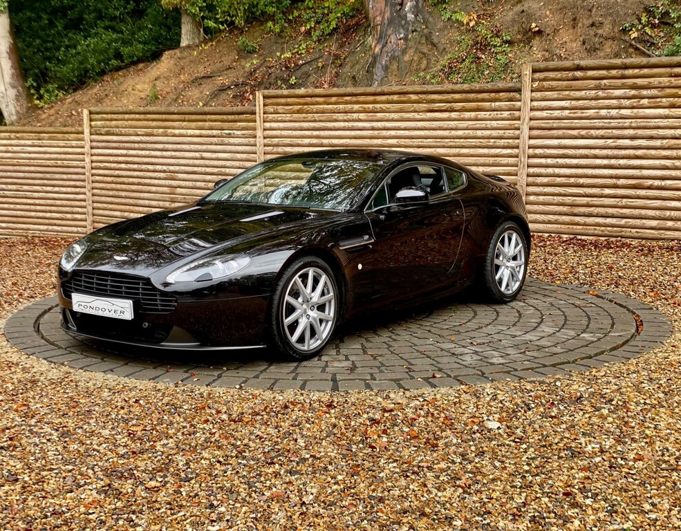 Compare Aston Martin Vantage Coupe RT08ODT Black