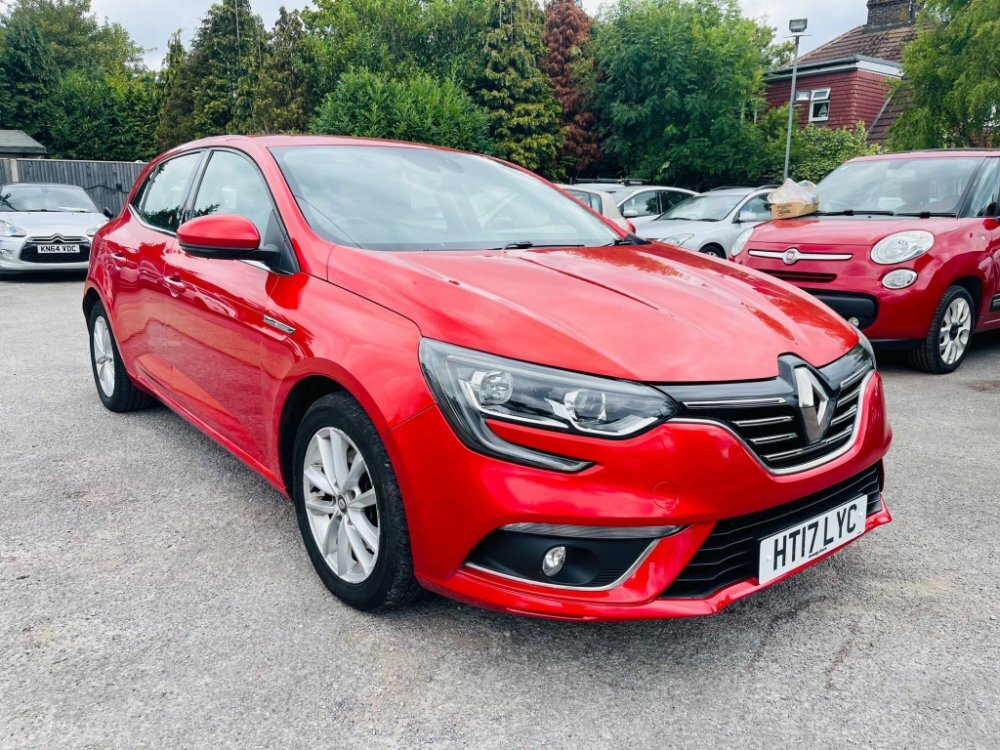 Compare Renault Megane 1.6 Dci Dynamique Nav Euro 6 Ss HT17LYC Red