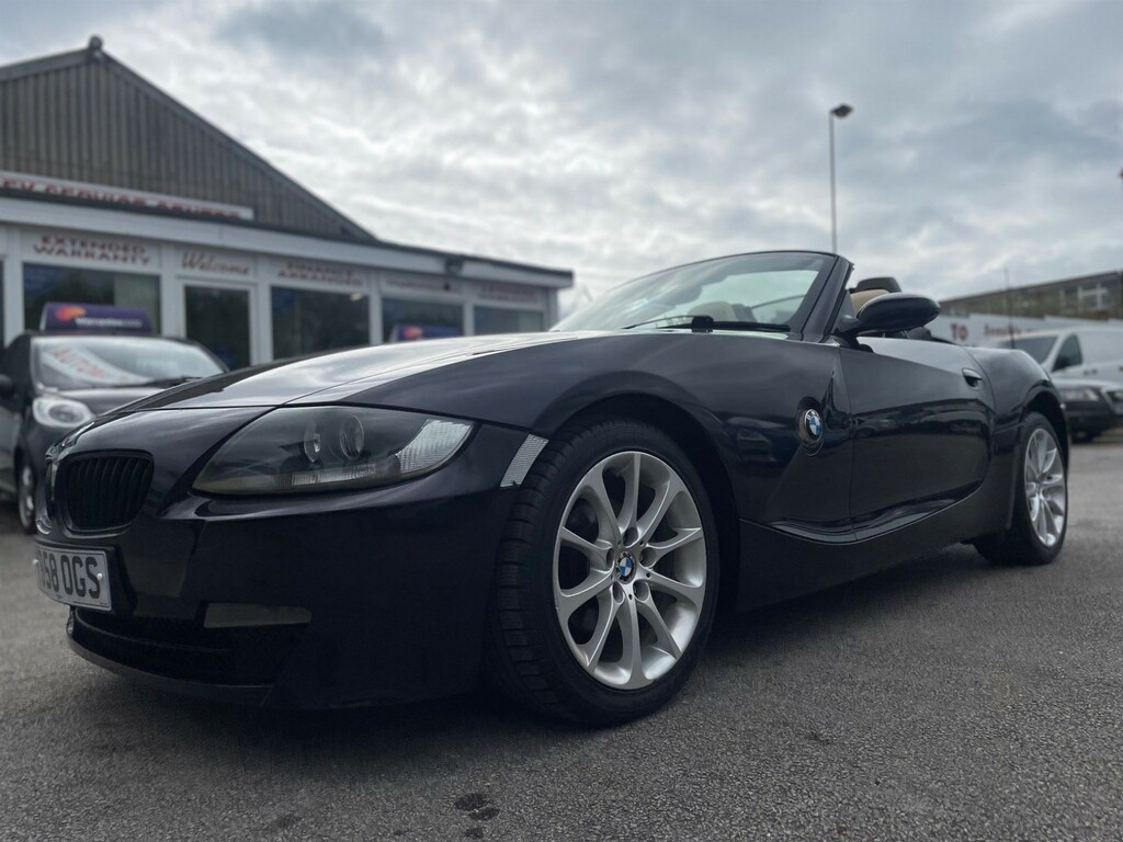 Compare BMW Z4 2.0I Edition Exclusive Euro 4 YB58OGS Blue