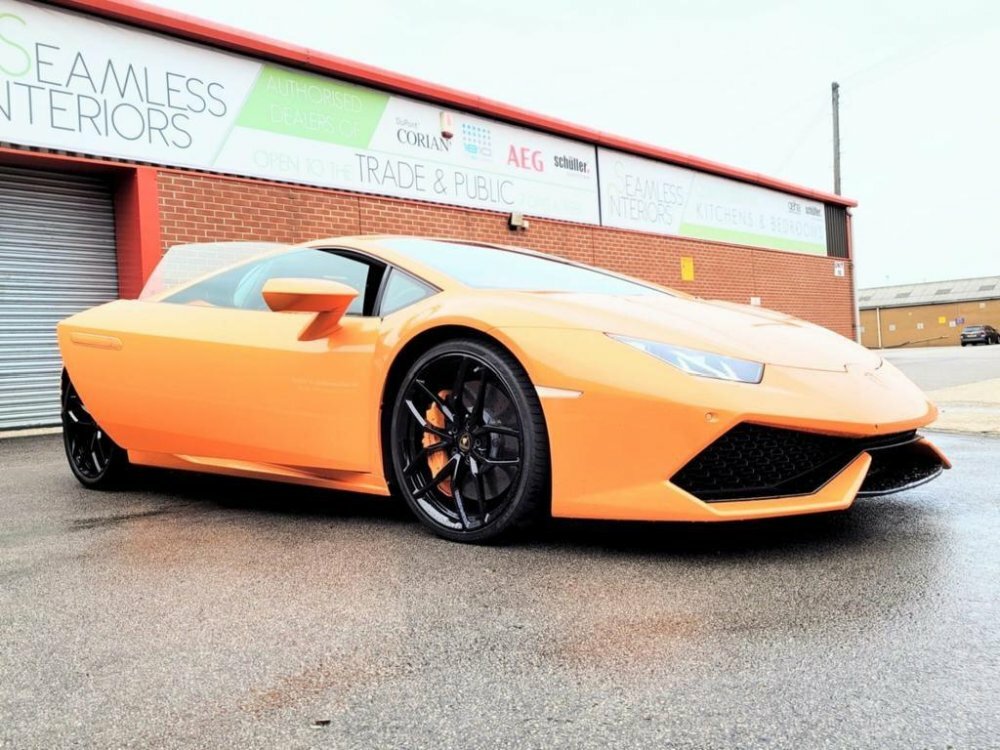 Compare Lamborghini Huracan Lp 640-4 Performante RA18XHY Orange
