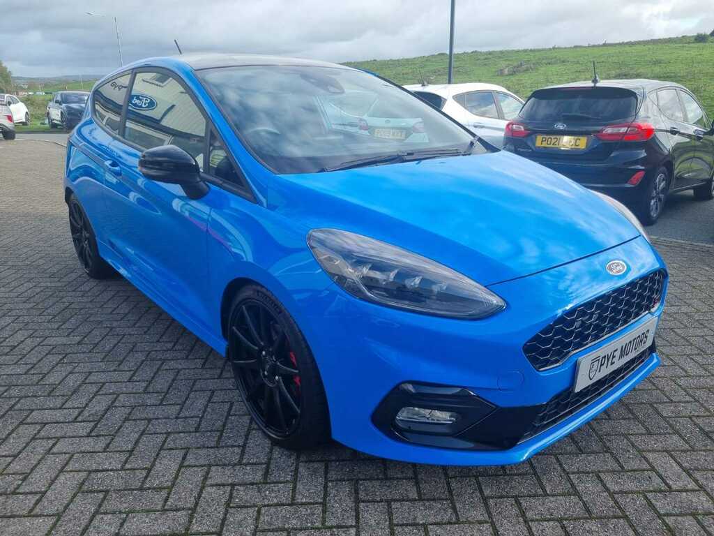 Compare Ford Fiesta 1.5 Ecoboost St Edition DM70HAE Blue