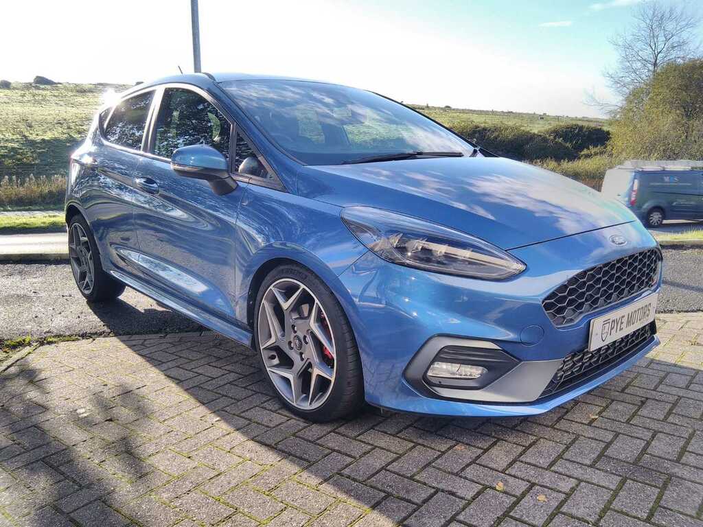 Compare Ford Fiesta 1.5 Ecoboost St-3 PY20HTC Blue