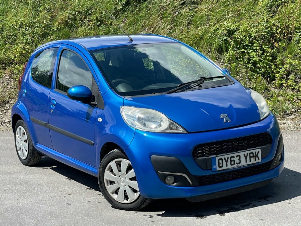 Compare Peugeot 107 1.0 12V Active Euro 5 OY63YPK Blue