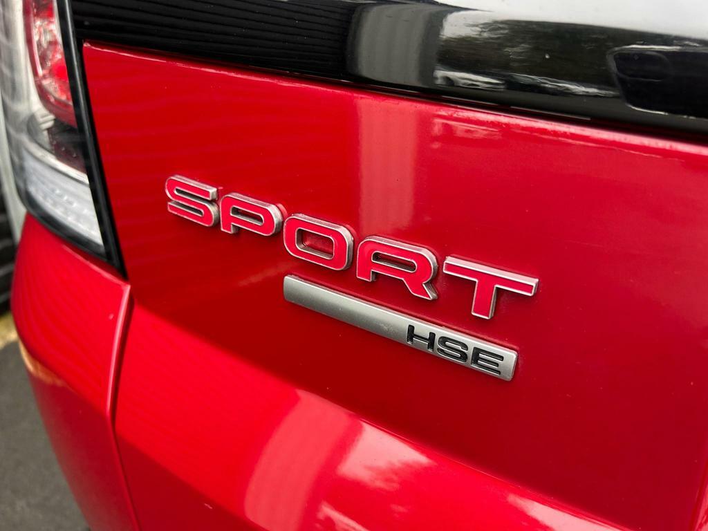 Compare Land Rover Range Rover Sport 3.0 V6 Hse Dynamic 4Wd Euro 6 Ss AVZ7944 Red