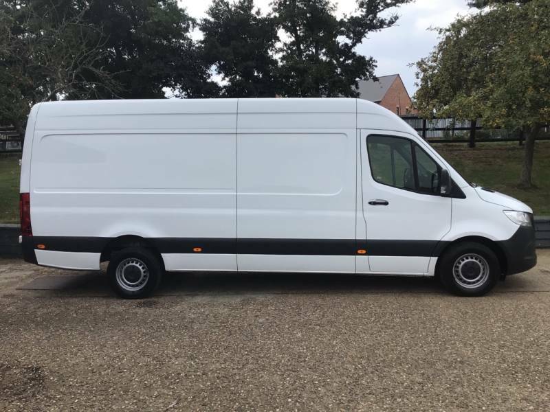 Compare Mercedes-Benz Sprinter 3.5T H2 Van One Owner From New Full Service His RF19UYY White