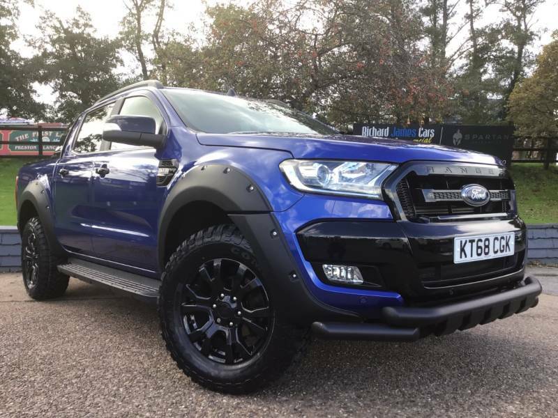 Compare Ford Ranger Pick Up Double Cab Wildtrak 3.2 Tdci 200 KT68CGK Blue
