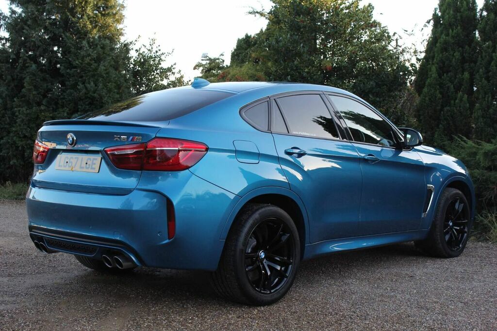 Compare BMW X6 Suv LG67LGE Blue
