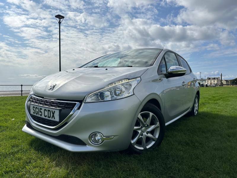 Compare Peugeot 208 Style SG15CDX Silver