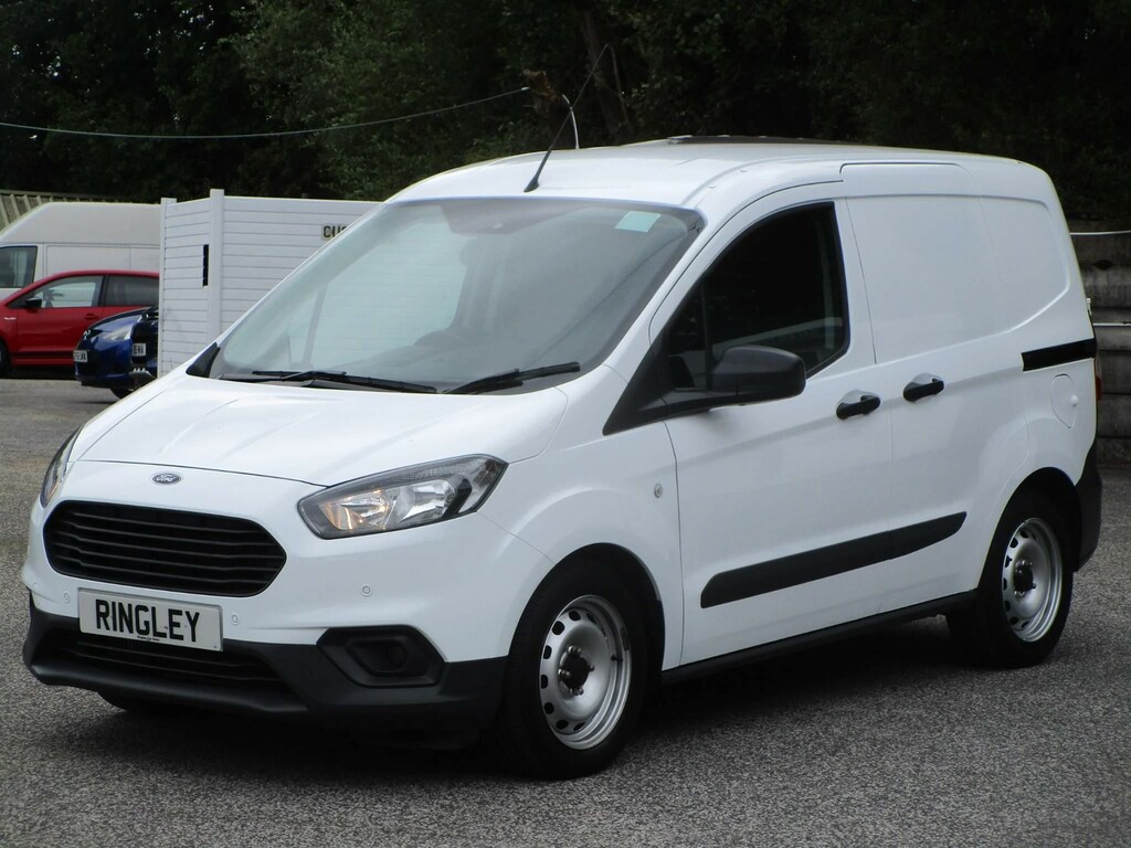 Compare Ford Transit Courier 1.0 Ecoboost L1 Euro 6 MW71XYT White