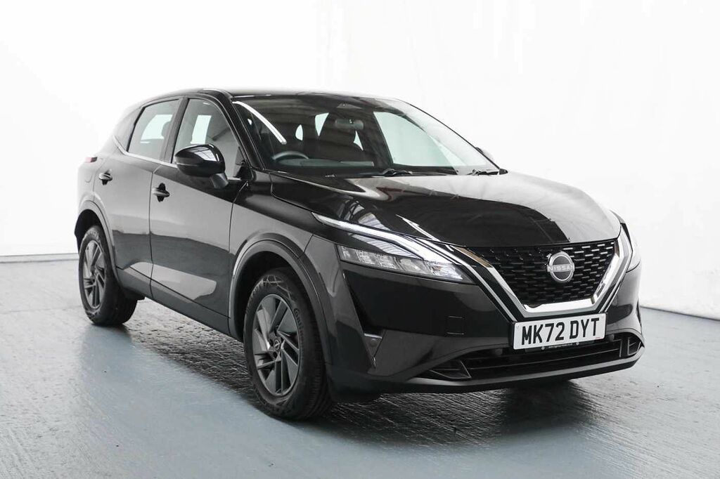 Compare Nissan Qashqai 1.3 Dig-t Mhev Acenta Premium MK72DYT Black