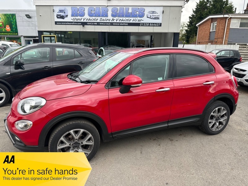Compare Fiat 500X Multiair Cross WN65OJY Red