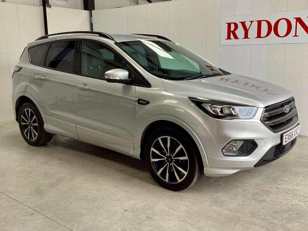 Compare Ford Kuga 1.5 Tdci St-line 2Wd EX68XVZ Silver