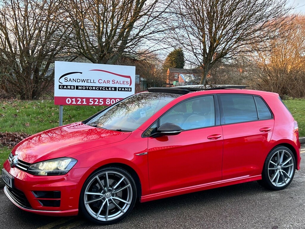 Compare Volkswagen Golf 2.0 Tsi Bluemotion Tech R Dsg 4Motion Euro 6 Ss R20STM Red