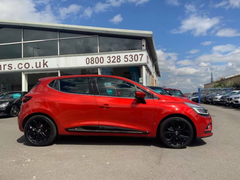 Compare Renault Clio Signature Nav Tce LV18YHG Red