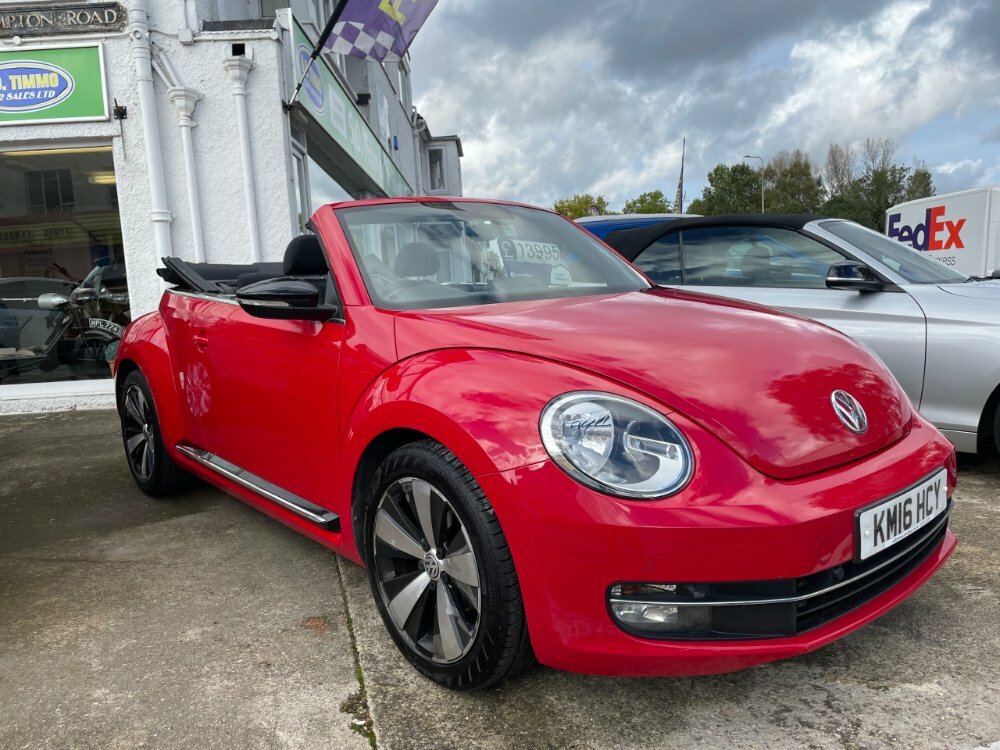 Compare Volkswagen Beetle 1.4 Tsi 150 Sport KM16HCY Red