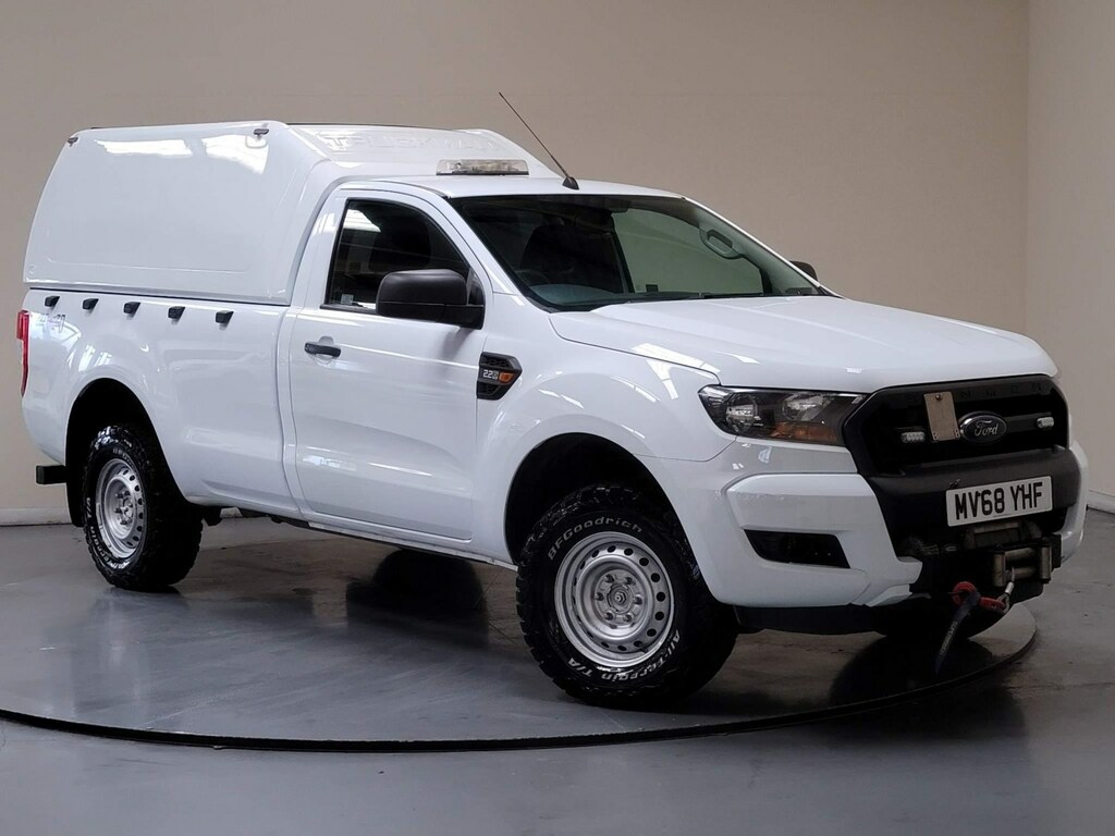 Compare Ford Ranger 2.2 Tdci XL 4Wd Euro 6 Ss MV68YHF White